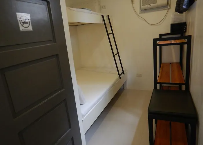 Solar Hotel *